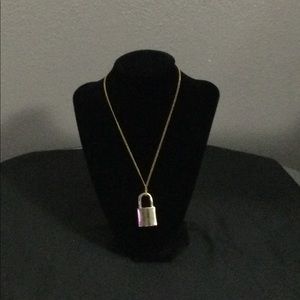 Simple lock necklace-costume jewelry